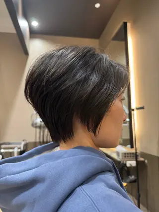 ショート グラングリーン大阪 savoirサキモトのヘアスタイル