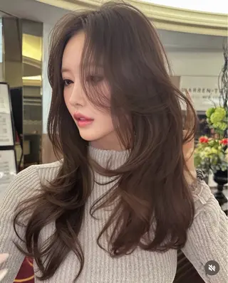 ロング 須山 漱斗のヘアスタイル