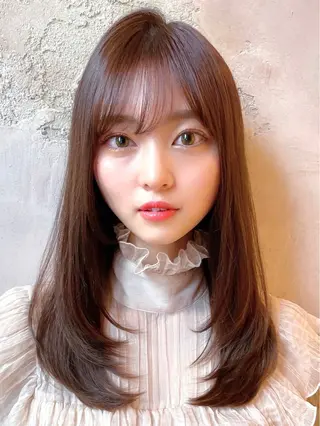 ミディアム 縮毛矯正✨🫧 レイヤー川村利幸のヘアスタイル