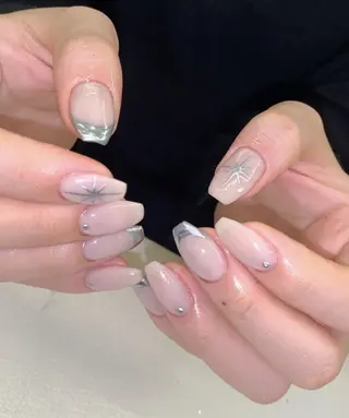 ミディアム ninabeauty 新宿のネイルデザイン