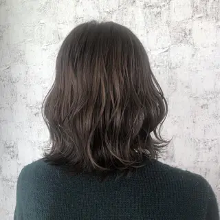 ミディアム カラー 小顔レイヤー/ ベージュ🤍Rieのヘアスタイル