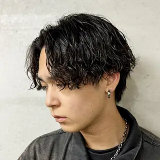ショート カラー パーマ ヘアアレンジ メンズ 亀井隆汰/メンズ専門 パーマ/フェード可のヘアスタイル