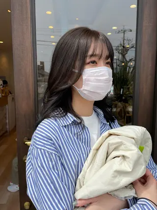 カラー 比嘉 千咲のヘアスタイル