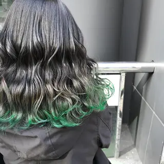 セミロング カラー ゆう🫧 透明感/ハイトーンのヘアスタイル