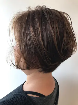 ショート カラー Lien 深井店のヘアスタイル