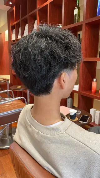 ショート パーマ メンズ オタク美容師🎮 AKARIのヘアスタイル