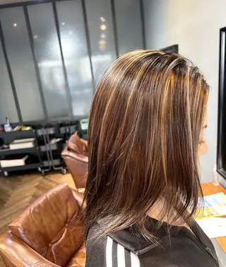 ミディアム 樋富 優香のヘアスタイル