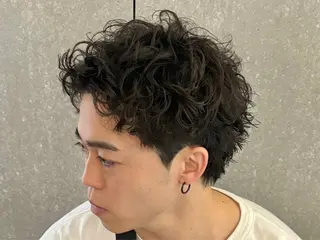 ショート パーマ メンズ 原口 颯太のヘアスタイル
