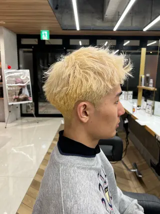 ショート カラー メンズ 🏅メンズ特化 ヤマクラ タイキのヘアスタイル