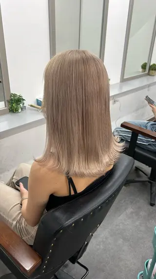 ロング カラー 艶髪✖️ハイトーン 🫧YURIA🫧のヘアスタイル