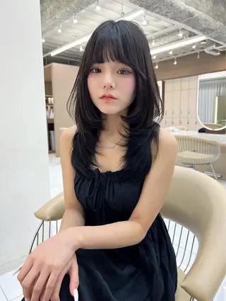 セミロング カット講師 久保匠のヘアスタイル