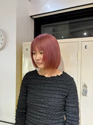 ミディアム 🧤高明度ハイトーン 🧤莉音のヘアスタイル
