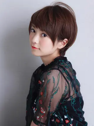 ショート カラー パーマ 髪質改善\艶髪カラー 💐園田さやかのヘアスタイル