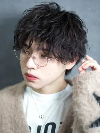 パーマ メンズ ヤリタ カケルのヘアスタイル