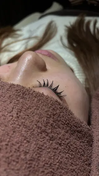 マツエク・マツパ MODEK's阿倍野 SANAのヘアスタイル