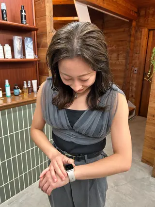 セミロング カラー ムナカタ アカリのヘアスタイル