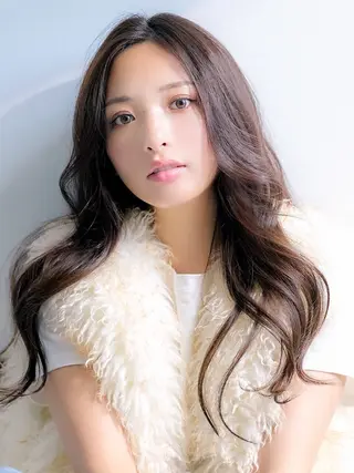 ロング カラー lafithhair élanのヘアスタイル