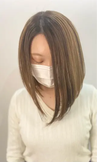 セミロング カラー レイヤーカット 赤み消し　店長/大和のヘアスタイル