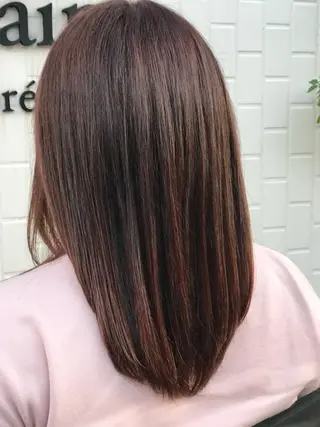 ミディアム カラー 横山 ひかりのヘアスタイル