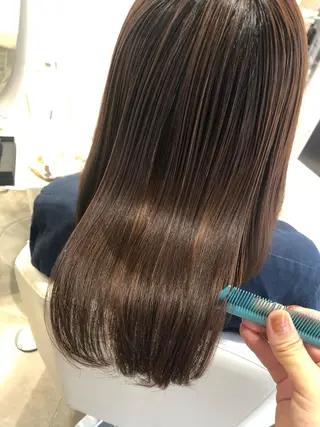 ミディアム . AYUKAのヘアスタイル