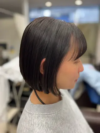 ショート カラー 産休の為お休みです! 小島凜のヘアスタイル