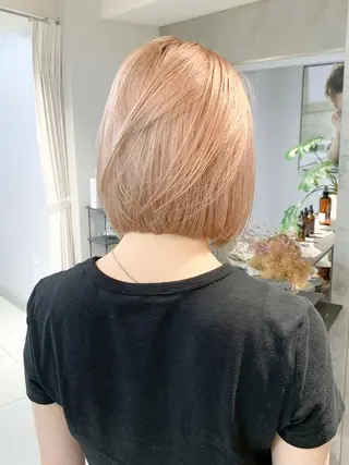 ショート カラー raika .のヘアスタイル