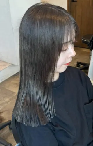 ロング カラー 艶カラー 🩵NATSUKIのヘアスタイル