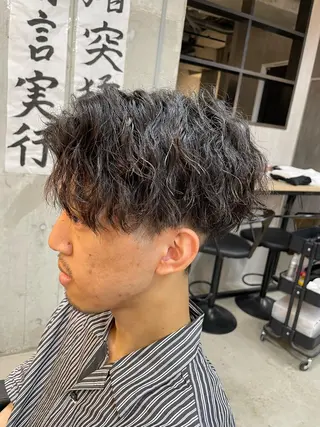 ミディアム パーマ メンズ メンズ縮毛矯正 細谷碧海のヘアスタイル