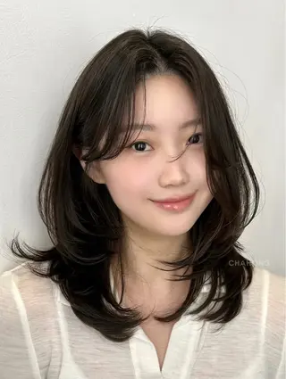 ミディアム レイヤー・巻き髪 特化♡ヒディ♡のヘアスタイル