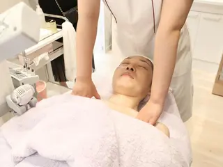 丸の内ヒルズ 今井琴恵のエステ・リラクイメージ