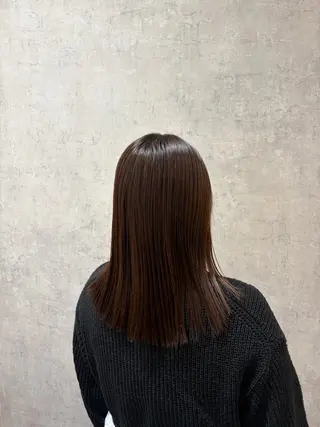 セミロング 艶髪/透明感カラー 下山 萌華のヘアスタイル