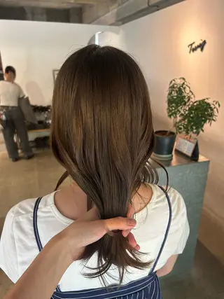 ロング カラー twig 山田 永嶋芽衣のヘアスタイル