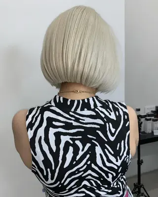 カラー BLEACHi /noeのヘアスタイル