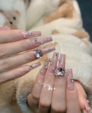 ネイル ✨Nailsalon Vi+✨のネイルデザイン
