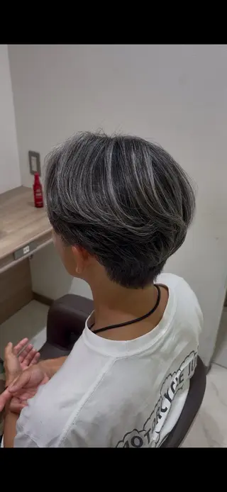 メンズ はのん 透明感カラー /韓国スタイルのヘアスタイル
