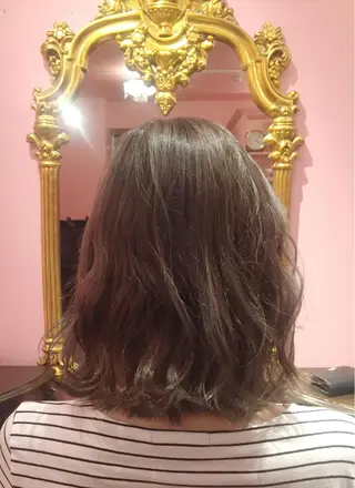 ミディアム カラー 櫻井 愛弓のヘアスタイル
