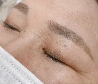 アイブロウ Mori 🫧のマツエク・マツパデザイン