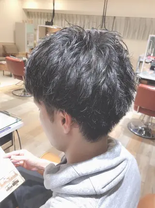 メンズ あき えいみのヘアスタイル