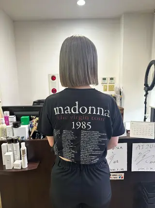 ショート カラー ブリーチカラー🫧 森　凪沙のヘアスタイル