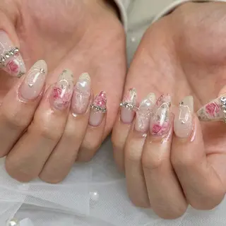 ネイル nami🐰🎀 ガーリー/堺筋本町のネイルデザイン