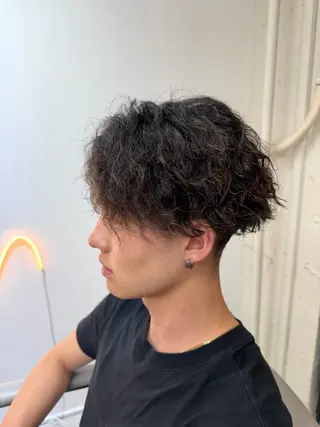 パーマ メンズ 颯/ツイスパ/波巻き /レディースモデルのヘアスタイル