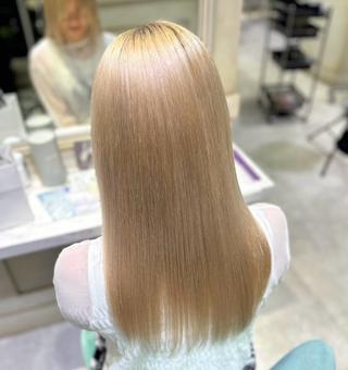ロング カラー 🎀ブリーチ/透明感 カラー/ななみ🎀のヘアスタイル
