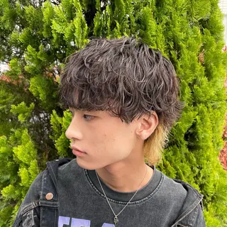 ショート カラー パーマ ヘアアレンジ メンズ 亀井隆汰/メンズ専門 パーマ/フェード可のヘアスタイル