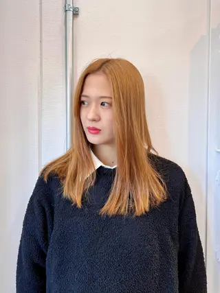 セミロング カラー 松坂 真衣のヘアスタイル
