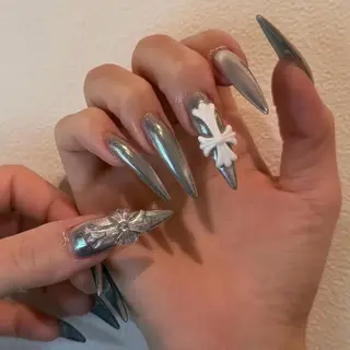 ネイル Luna Gladeのネイルデザイン