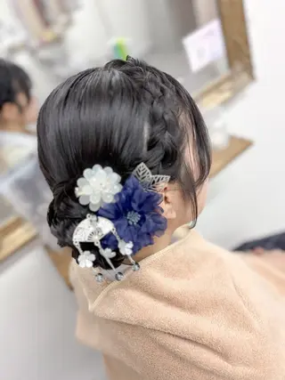 セミロング ヘアアレンジ ⭐︎moe 【ヘアメイク🧸】のヘアスタイル