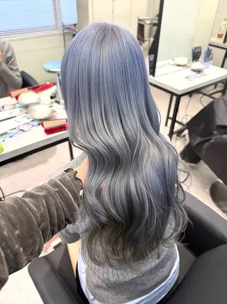 ロング ツヤ髪 透明感カラー ゆいなのヘアスタイル