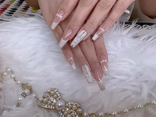 ネイル UMI ネイルサロン新宿🎀のネイルデザイン
