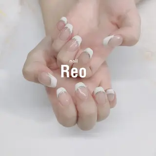 ミディアム ネイル Blowe ニュアンスのネイルデザイン