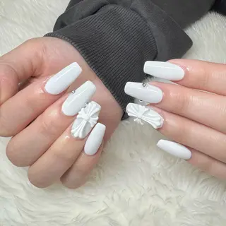 ネイル AYAKA🩵難波♡ 韓国ネイルで可愛く♡のネイルデザイン